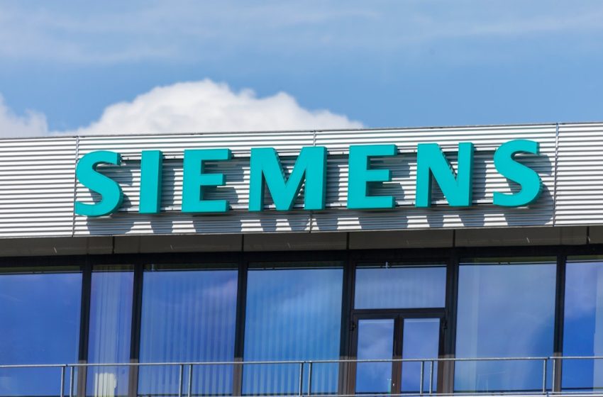  Siemens Unveils Breakthrough in Automation Technology with New SIMATIC Workstation