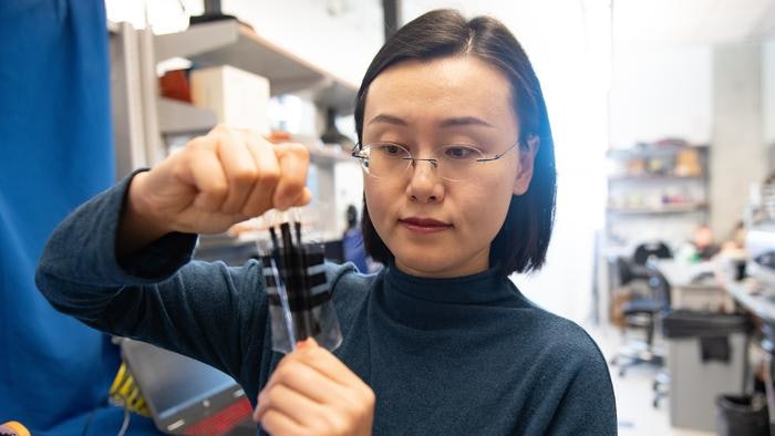  Stretchable e-Skin Could Give Robots Human-Level Touch Sensitivity
