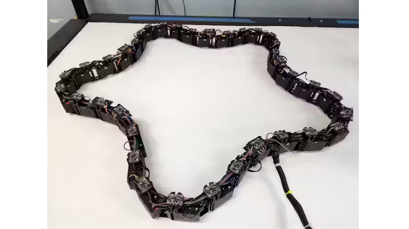  ‘Swarm of One’ Robot a Single Machine Made of Independent Modules