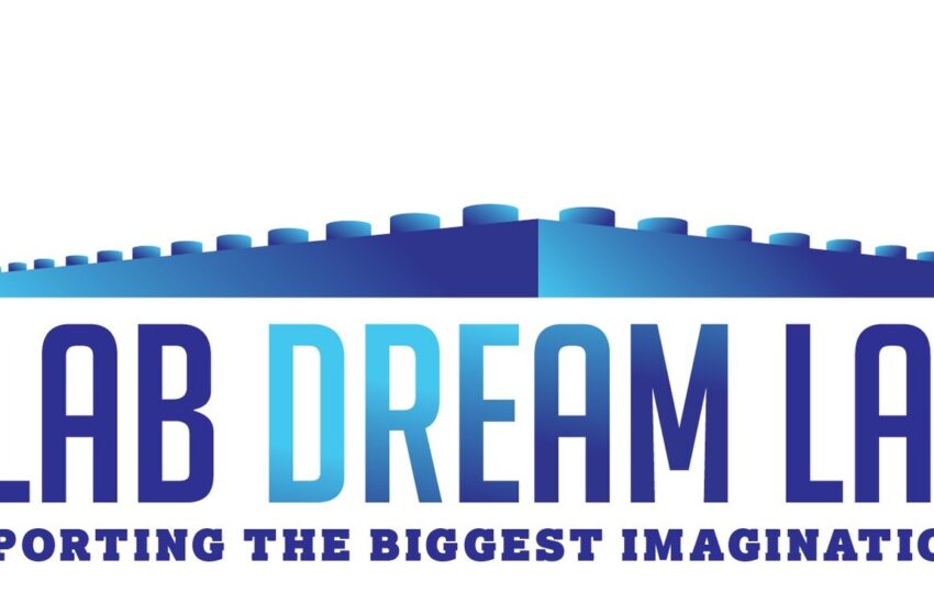  SLAB DREAM LAB’S CUSTOM BASEPLATE DESIGN APP AND OBJECT RECOGNITION AI TOOLS TAKE TOY BLOCK AND BRICK PROJECTS TO NEXT LEVEL